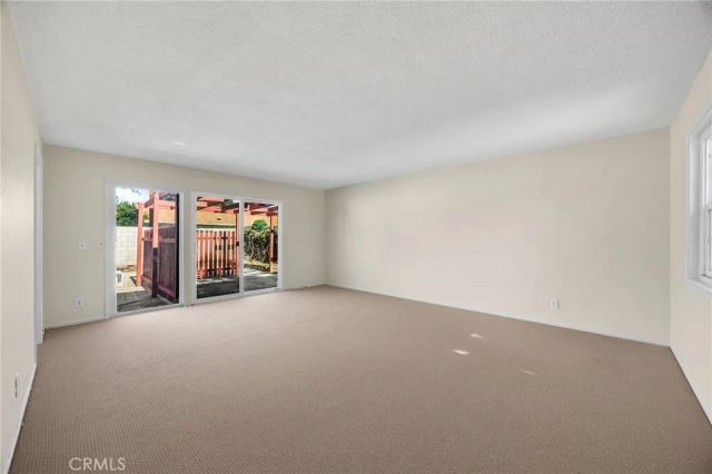 1207 W Woodcrest, Fullerton, CA 92833