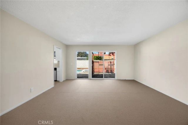 1207 W Woodcrest, Fullerton, CA 92833