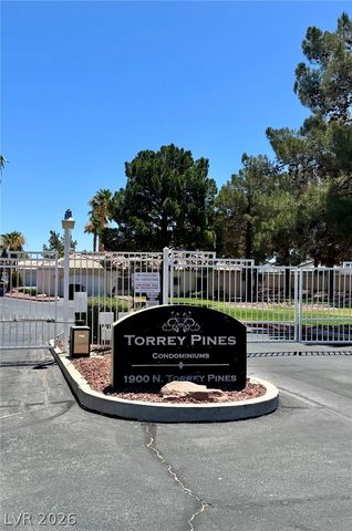 1900 North Torrey Pines Drive 212, Las Vegas, NV 89108