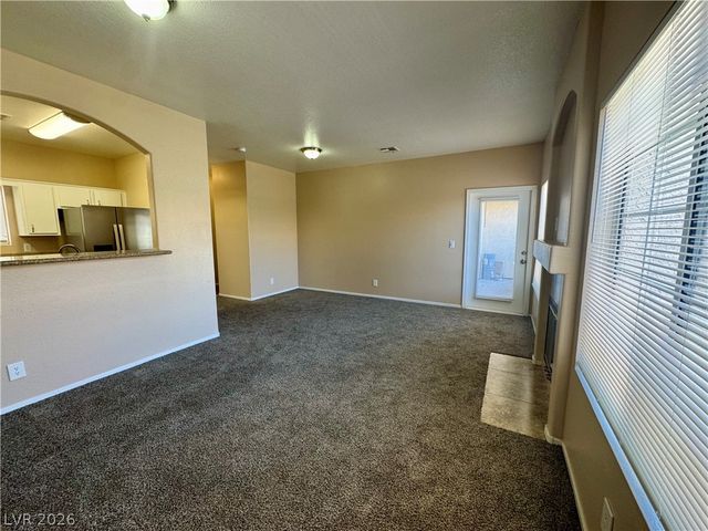 1900 North Torrey Pines Drive 212, Las Vegas, NV 89108