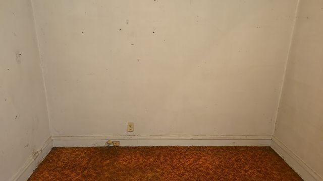 7627 S Bennett Avenue, Chicago, IL 60649