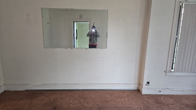 7627 S Bennett Avenue, Chicago, IL 60649