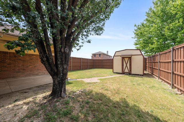 412 Sugar Mill Road, Cedar Hill, TX 75104
