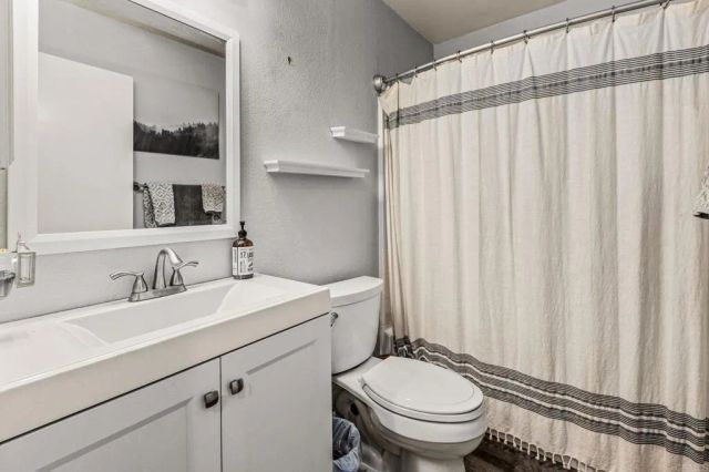 12547 Jackson Heights Drive, El Cajon, CA 92021