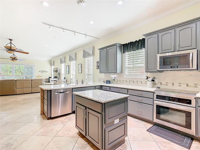 1155 N GLENDORA ROAD, Kissimmee, FL 34759