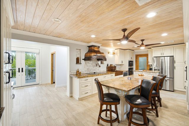 16941 Driftwood Lane, Sugarloaf Key, FL 33042