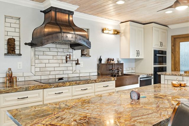 16941 Driftwood Lane, Sugarloaf Key, FL 33042