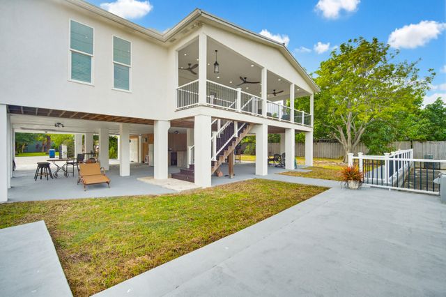 16941 Driftwood Lane, Sugarloaf Key, FL 33042