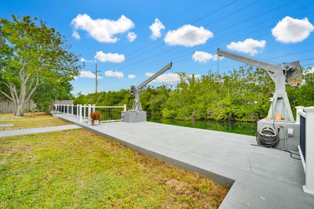 16941 Driftwood Lane, Sugarloaf Key, FL 33042