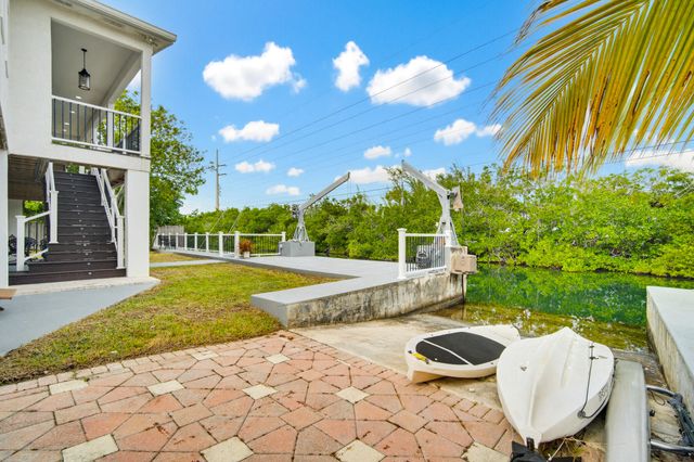 16941 Driftwood Lane, Sugarloaf Key, FL 33042