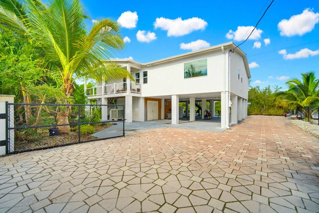 16941 Driftwood Lane, Sugarloaf Key, FL 33042