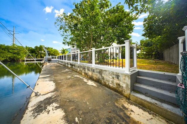 16941 Driftwood Lane, Sugarloaf Key, FL 33042