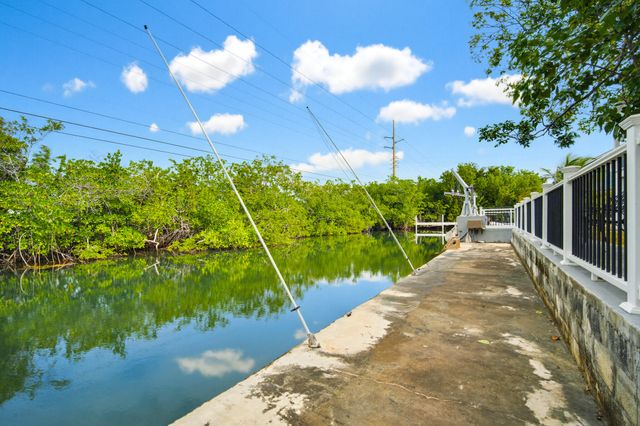 16941 Driftwood Lane, Sugarloaf Key, FL 33042