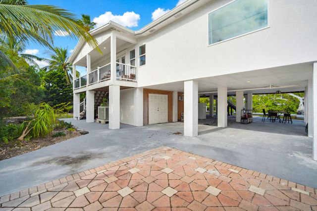 16941 Driftwood Lane, Sugarloaf Key, FL 33042