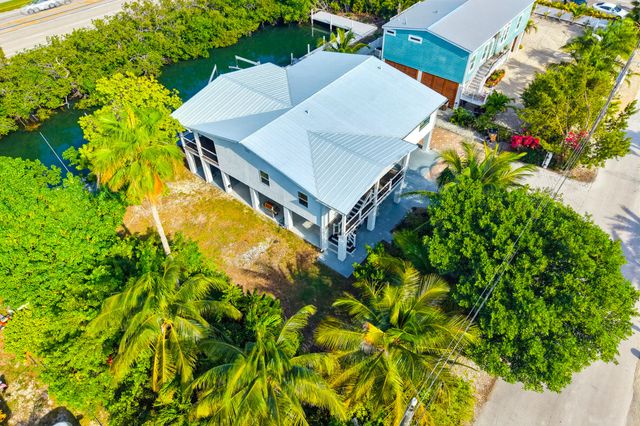 16941 Driftwood Lane, Sugarloaf Key, FL 33042