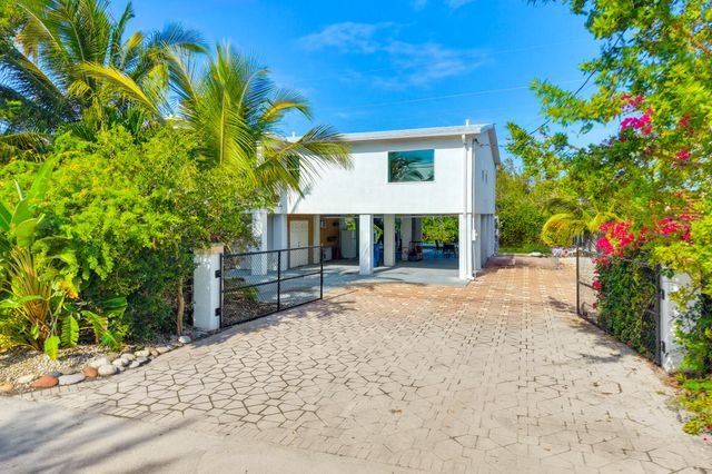 16941 Driftwood Lane, Sugarloaf Key, FL 33042