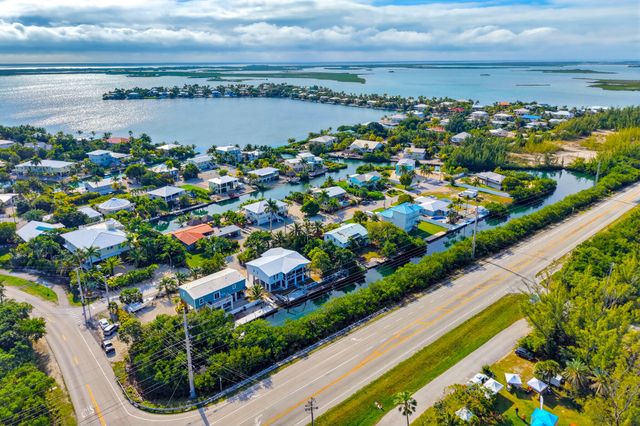 16941 Driftwood Lane, Sugarloaf Key, FL 33042