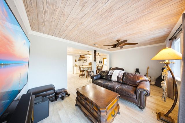 16941 Driftwood Lane, Sugarloaf Key, FL 33042