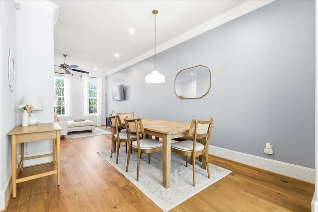 7333 Valley View Lane 702, Dallas, TX 75240