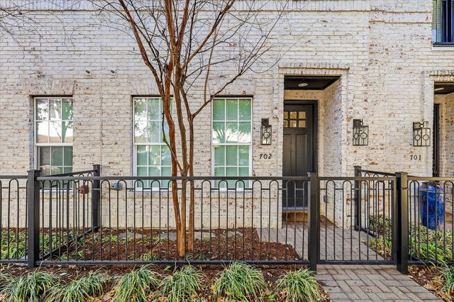 7333 Valley View Lane 702, Dallas, TX 75240