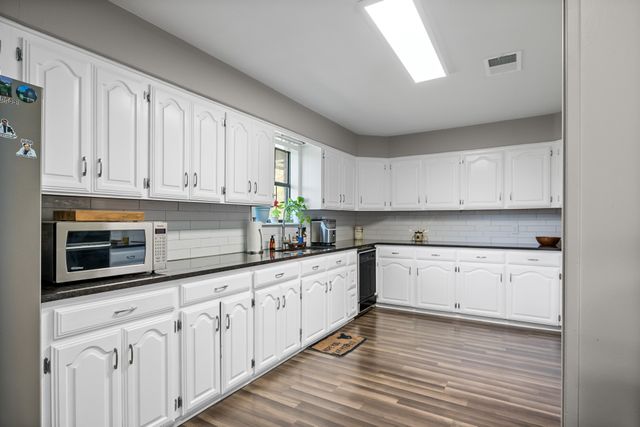 231 Quitman Street, Pittsburg, TX 75686