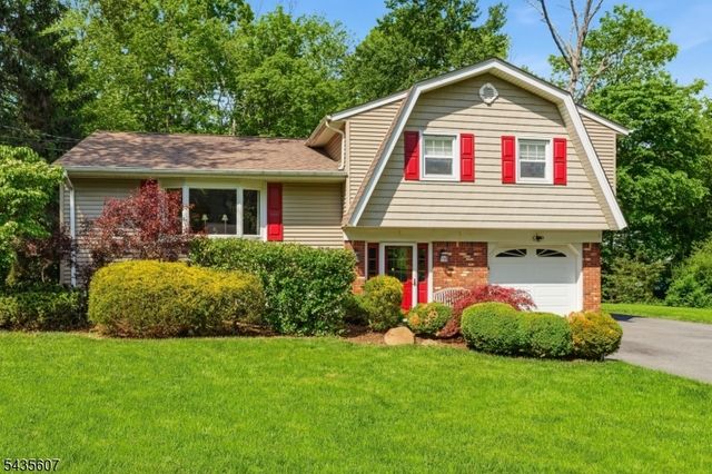 9 Jayne Ter, Ringwood Boro, NJ 07456