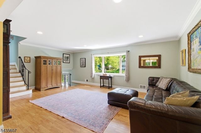 9 Jayne Ter, Ringwood Boro, NJ 07456