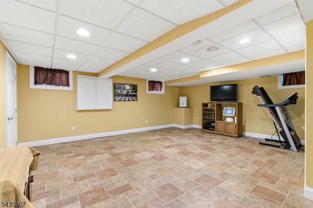 9 Jayne Ter, Ringwood Boro, NJ 07456