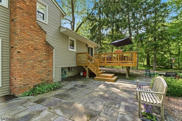 9 Jayne Ter, Ringwood Boro, NJ 07456