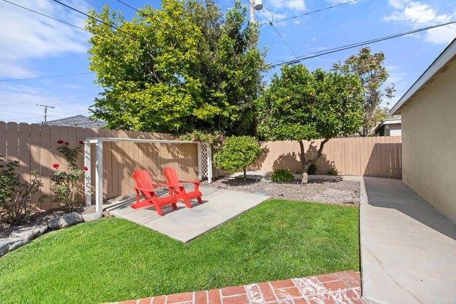 300 N Wayne, Fullerton, CA 92833