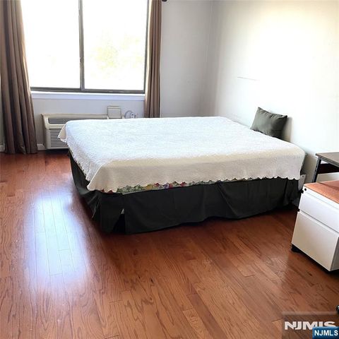 307 Prospect Avenue 7G, Hackensack, NJ 07601