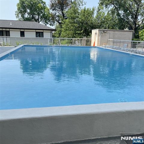 307 Prospect Avenue 7G, Hackensack, NJ 07601