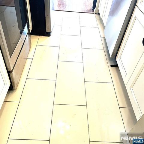 307 Prospect Avenue 7G, Hackensack, NJ 07601