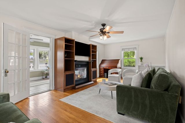 67 Millett Rd, Swampscott, MA 01907