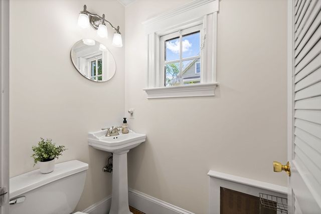 67 Millett Rd, Swampscott, MA 01907