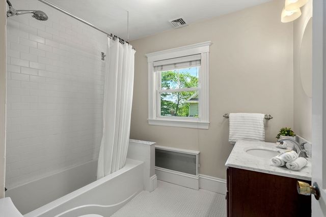 67 Millett Rd, Swampscott, MA 01907