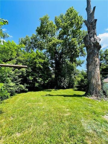 7229 Agnes Avenue, Kansas City, MO 64132