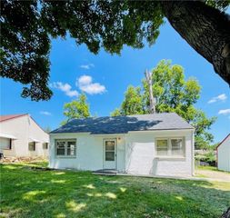 7229 Agnes Avenue, Kansas City, MO 64132