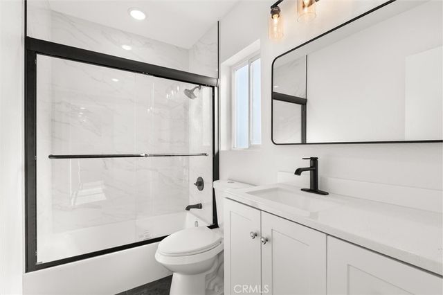 19237 Bryant Street 16, Northridge, CA 91324