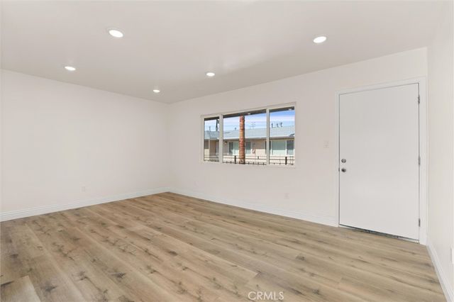 19237 Bryant Street 16, Northridge, CA 91324