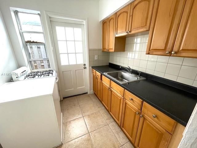 810 82nd St, Miami Beach, FL 33141