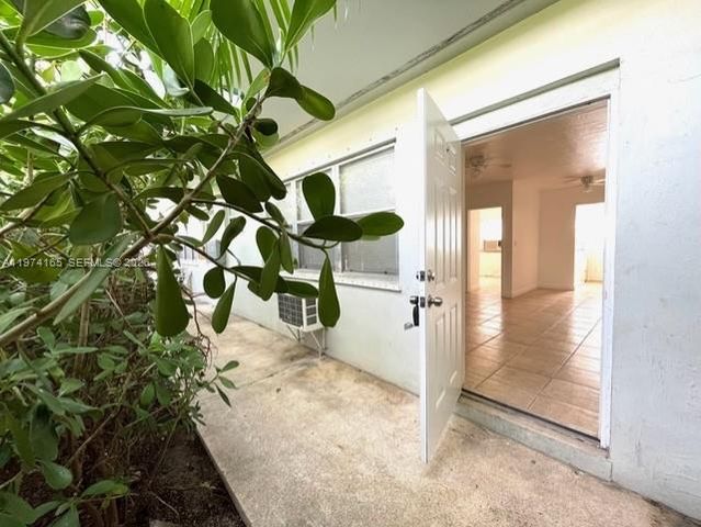 810 82nd St, Miami Beach, FL 33141