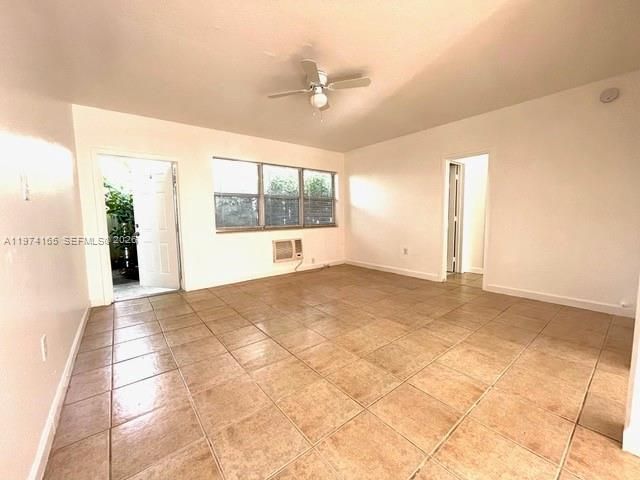 810 82nd St, Miami Beach, FL 33141