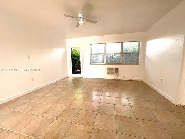 810 82nd St, Miami Beach, FL 33141