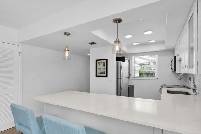 389 Anglers Dr N Apt 101, Marathon, FL 33050