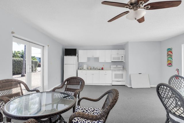 389 Anglers Dr N Apt 101, Marathon, FL 33050