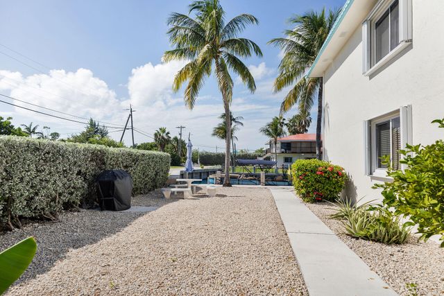 389 Anglers Dr N Apt 101, Marathon, FL 33050