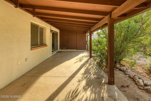 4819 N Via Entrada, Tucson, AZ 85718