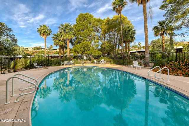 4819 N Via Entrada, Tucson, AZ 85718