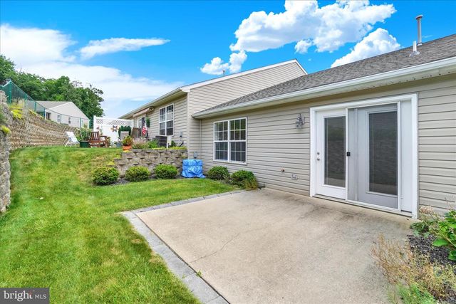 202 EQUINE CV, Red Lion, PA 17356
